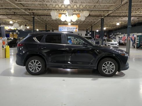 Used 2025 MAZDA CX-5 AWD 2.5 S w/ Preferred Package image 4
