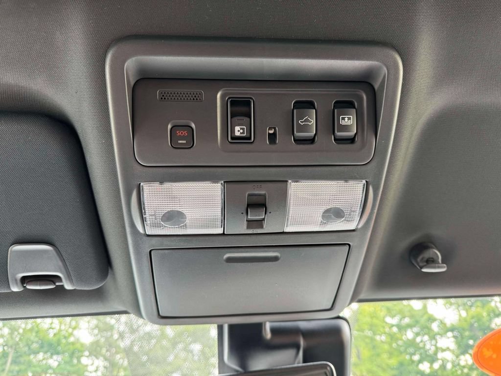 Used 2024 Nissan Titan PRO-4X w/ Pro-4x Convenience Package AWD/4WD image 34
