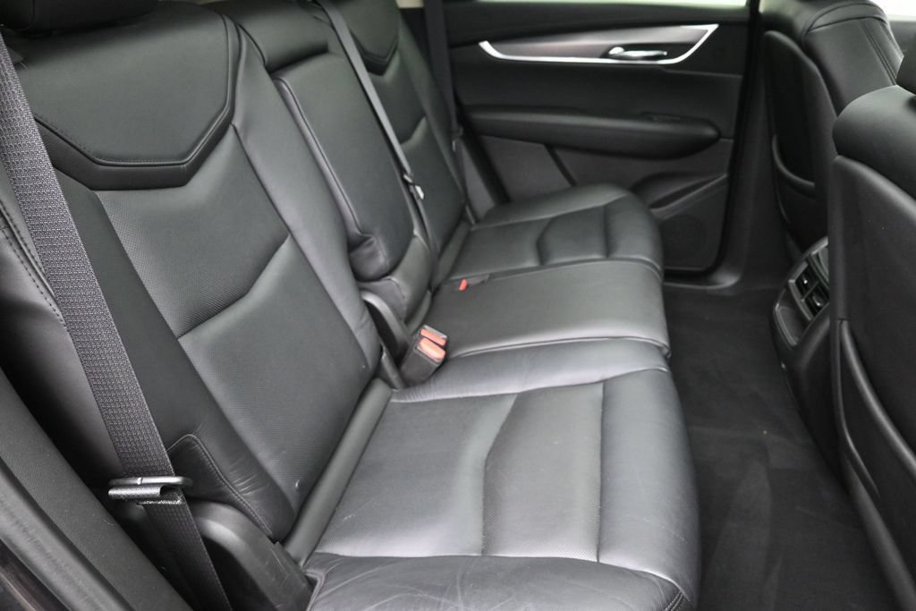 Used 2017 Cadillac XT5 Luxury w/ Driver Awareness Package FWD image 28