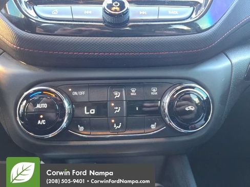 Used 2021 Chevrolet TrailBlazer RS w/ Convenience Package AWD/4WD image 11