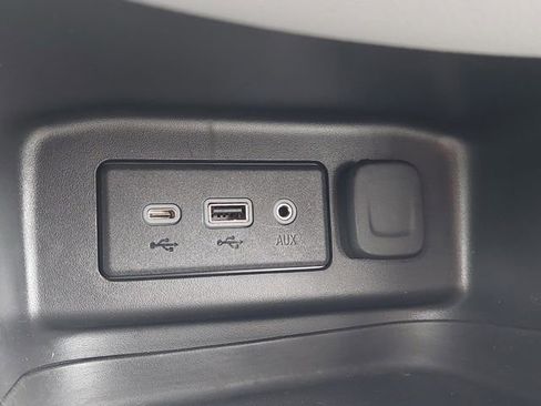 Used 2024 Chevrolet Equinox LS w/ LS Convenience Package FWD image 24