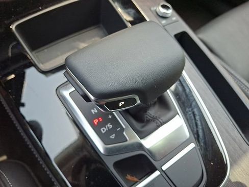 Used 2023 Audi Q5 2.0T Prestige w/ Prestige Package AWD/4WD image 23