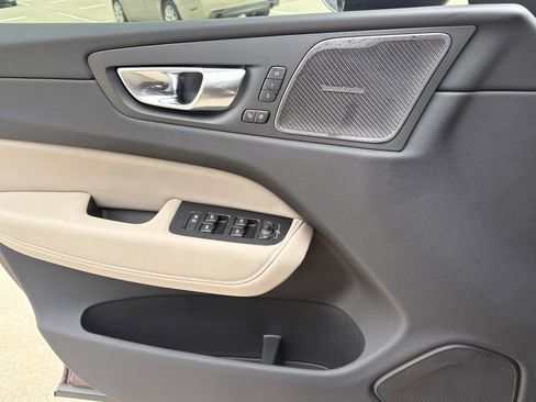 New 2026 Volvo XC60 B5 Plus w/ Protection Package Premier AWD/4WD image 18