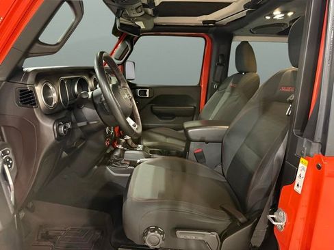 Used 2019 Jeep Wrangler Rubicon w/ Uconnect 4C Nav & Sound Group image 9