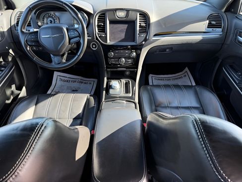 Used 2020 Chrysler 300 S RWD image 11