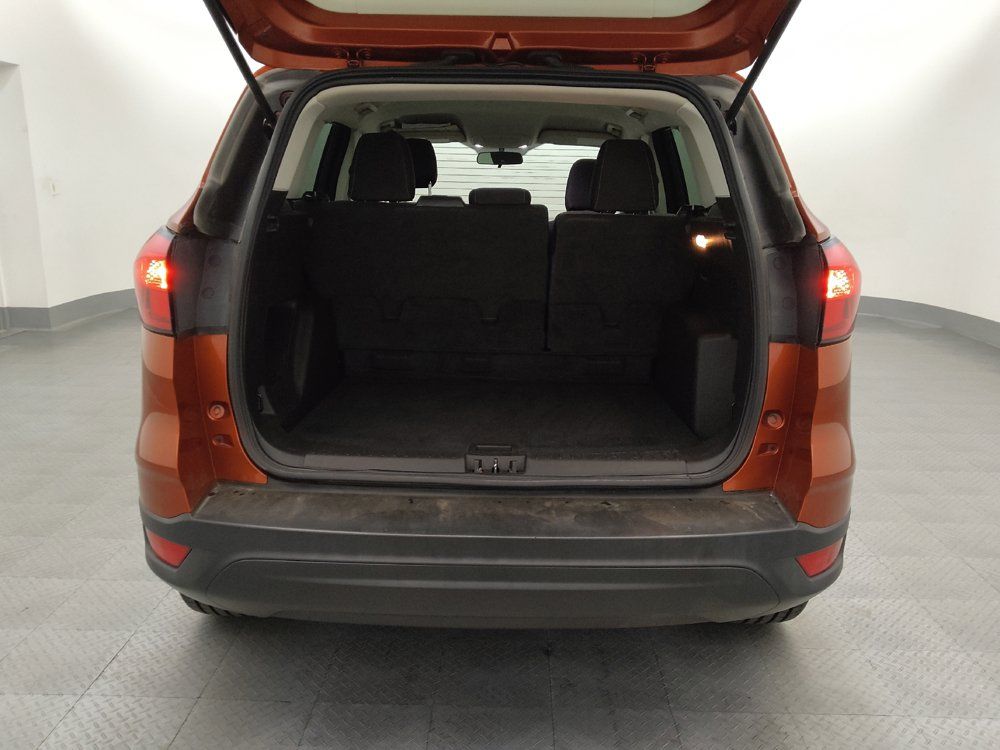 Used 2019 Ford Escape S FWD image 29
