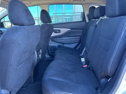 Used 2022 Nissan Murano S image 10