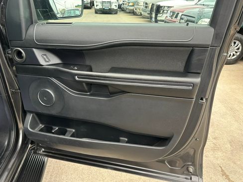 Used 2021 Ford Expedition XL AWD/4WD image 16
