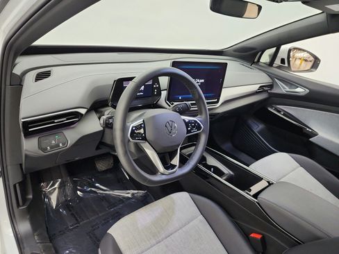 Used 2025 Volkswagen ID.4 Pro RWD image 9