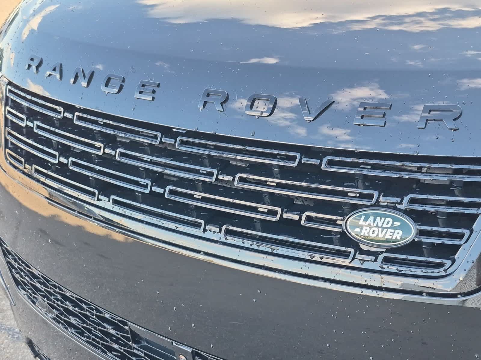 New 2027 Land Rover Range Rover Sport SE AWD/4WD image 12