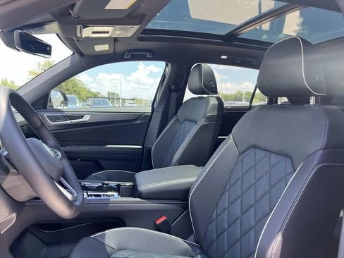 New 2026 Volkswagen Atlas Cross Sport SEL Premium R-Line AWD/4WD image 11
