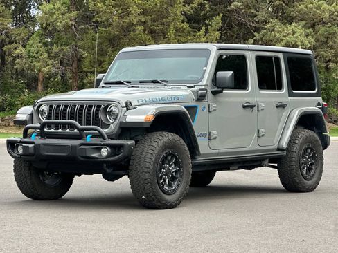 Used 2023 Jeep Wrangler Unlimited Rubicon 4xe AWD/4WD image 8