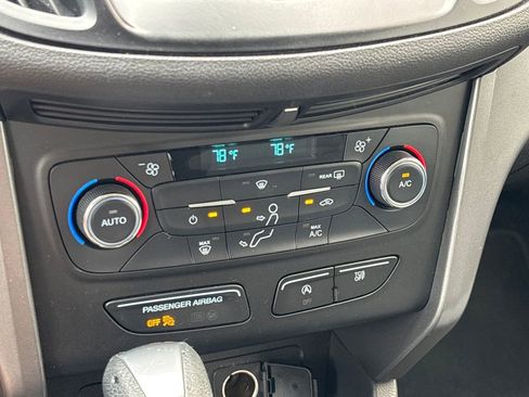 Used 2017 Ford Escape SE w/ Equipment Group 201A image 13