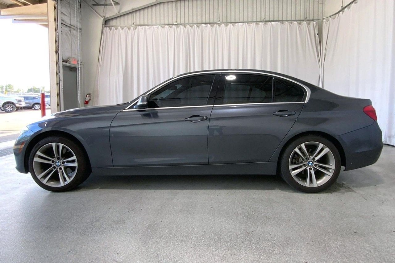 Used 2018 BMW 330i Sedan RWD image 26