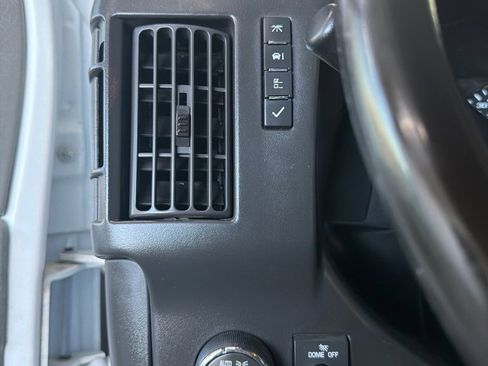 Used 2017 Chevrolet Express 3500 LS image 23