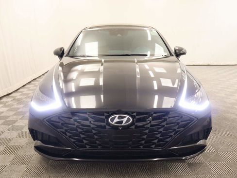 Used 2022 Hyundai Sonata Limited w/ Cargo Package FWD image 4