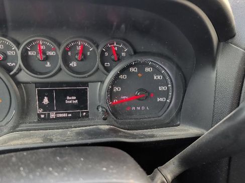 Used 2022 Chevrolet Silverado 1500 Custom AWD/4WD image 16