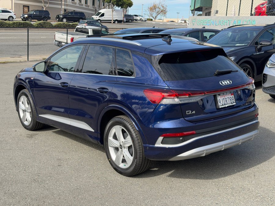 Used 2023 Audi Q4 e-tron Premium Plus AWD/4WD image 7