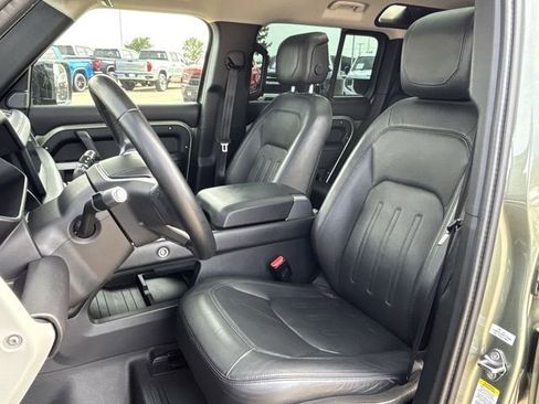 Used 2020 Land Rover Defender 110 HSE AWD/4WD image 25