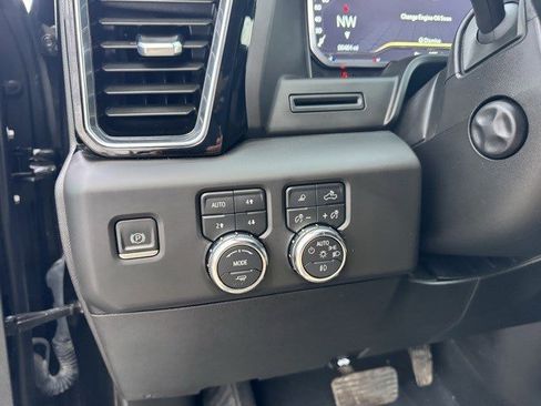 Used 2023 GMC Sierra 1500 Denali image 15