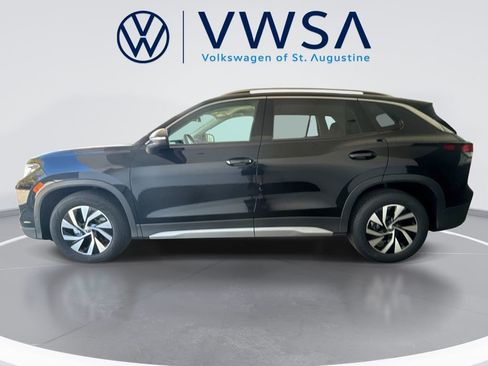 New 2026 Volkswagen Tiguan S FWD image 4