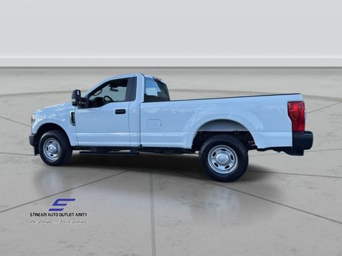 Used 2021 Ford F250 XL w/ Power Equipment Group image 4