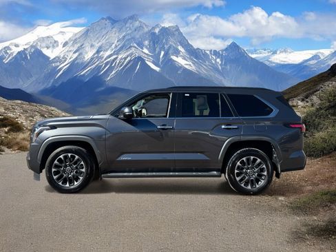 Used 2023 Toyota Sequoia Limited image 2