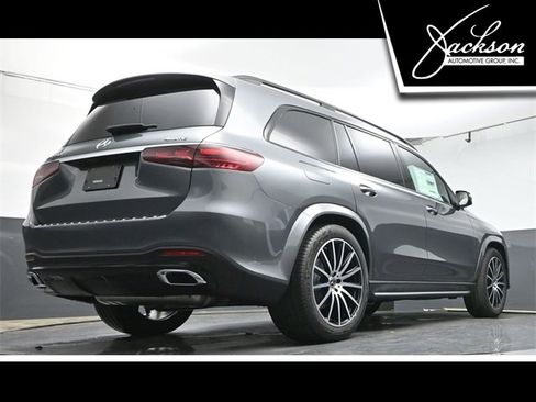 Used 2025 Mercedes-Benz GLS 450 4MATIC image 39