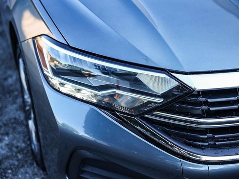 Used 2022 Volkswagen Jetta SE image 14