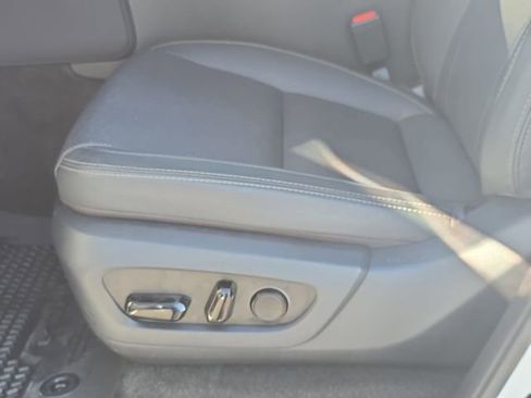 Used 2024 Lexus GX 550 image 29