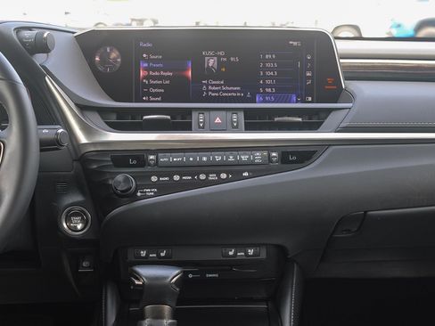 Used 2020 Lexus ES 350 w/ Premium Package image 14