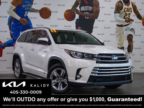 Used 2017 Toyota Highlander Limited AWD/4WD image 1
