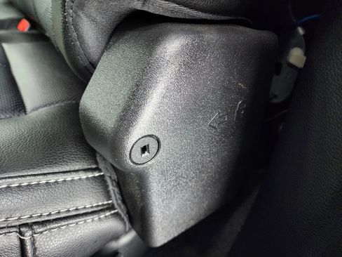 Used 2020 Ford F250 Lariat image 38