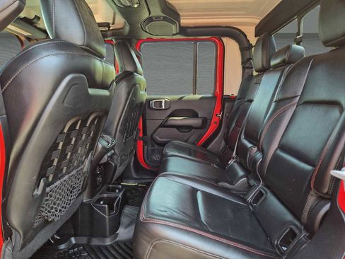 Used 2020 Jeep Gladiator Rubicon image 14