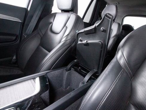 Certified 2023 Volvo XC90 B6 Ultimate image 21