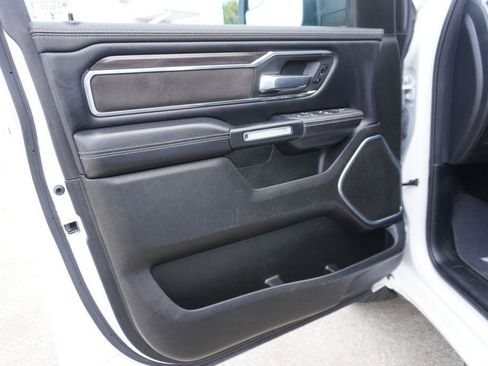 Used 2025 RAM 1500 Laramie AWD/4WD image 8