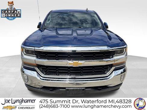 Used 2018 Chevrolet Silverado 1500 LT w/ All Star Edition AWD/4WD image 9