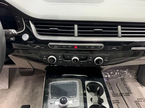 Used 2019 Audi Q7 3.0T Premium Plus AWD/4WD image 40