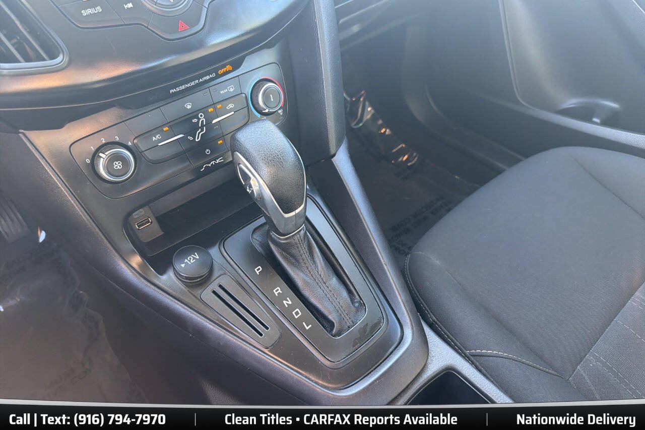 Used 2018 Ford Focus SE FWD image 16