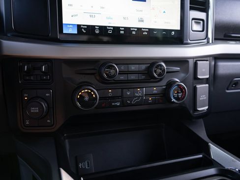 Used 2024 Ford F250 XLT w/ XLT Premium Package AWD/4WD image 25