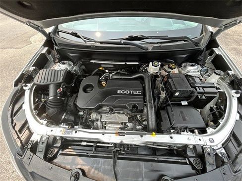 Used 2021 Chevrolet Equinox LT w/ LPO, Floor Liner Package image 16