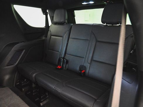 Used 2025 Chevrolet Tahoe LT image 30