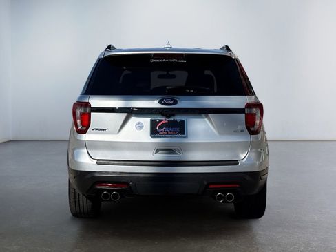 Used 2019 Ford Explorer Sport image 6