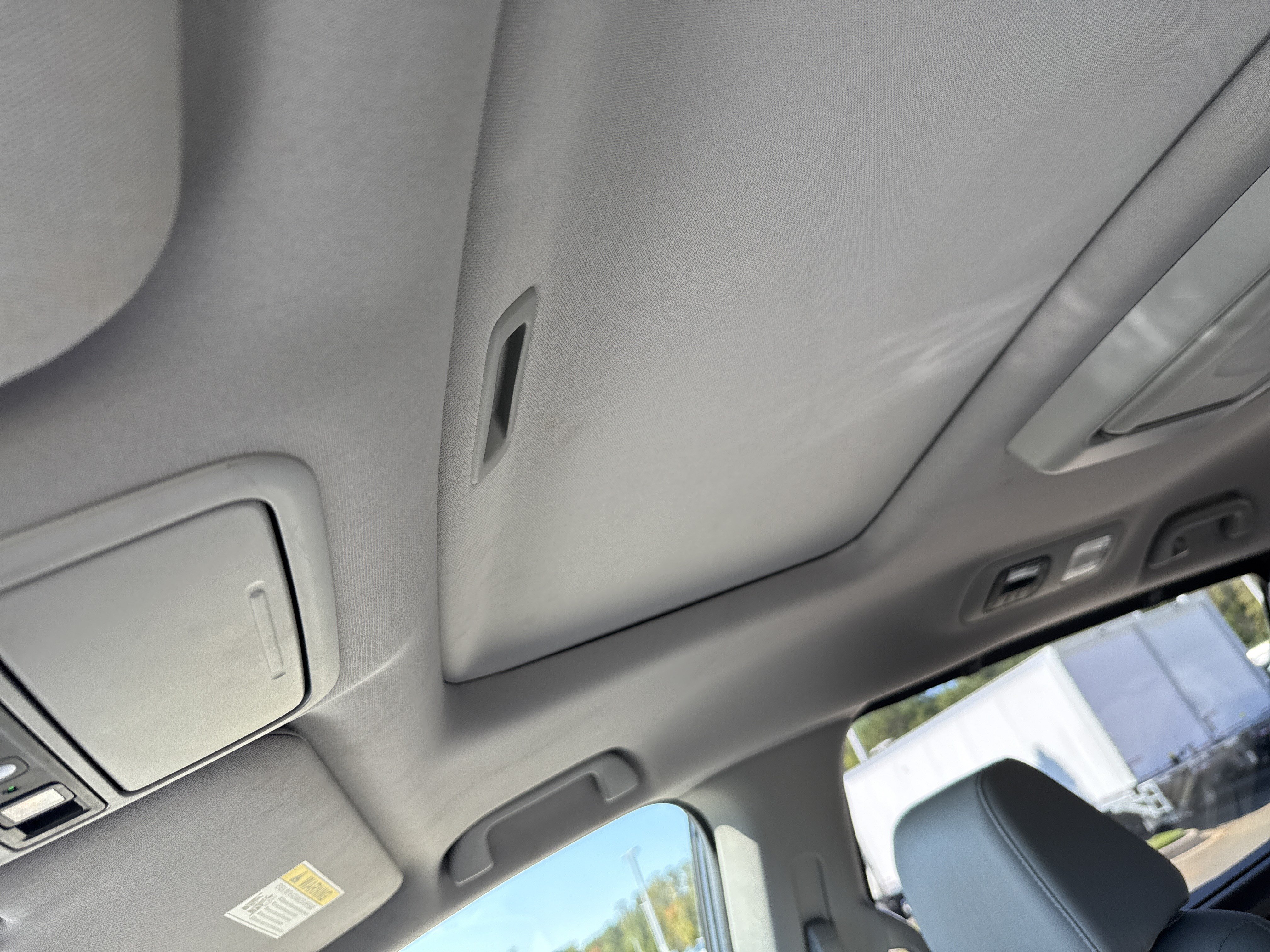 Used 2019 Honda Odyssey Elite image 29