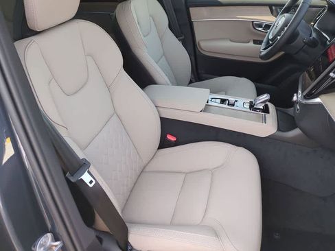 Used 2026 Volvo XC90 B5 Plus w/ Protection Package Premier image 21