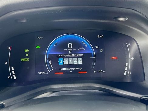 Used 2025 Toyota Camry SE FWD image 24