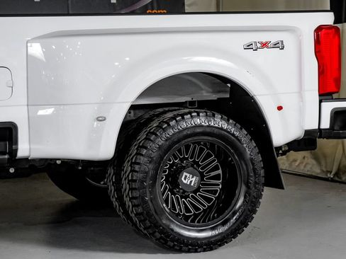 Used 2025 Ford F350 XLT AWD/4WD image 14