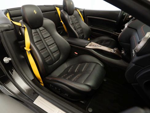 Used 2014 Ferrari California RWD image 14