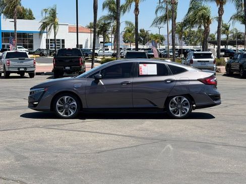 Used 2019 Honda Clarity Plug-In Hybrid image 9