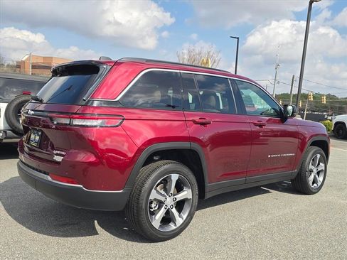 New 2026 Jeep Grand Cherokee Limited image 3